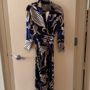 Zara Navy and White Floral Long Sleeve Dress